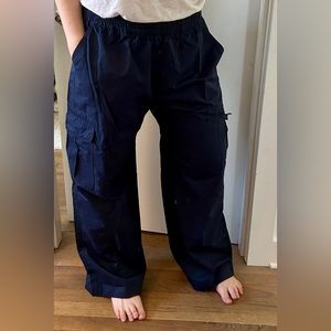 Abercrombie Crinkle Nylon Cargo Pants - SZ L